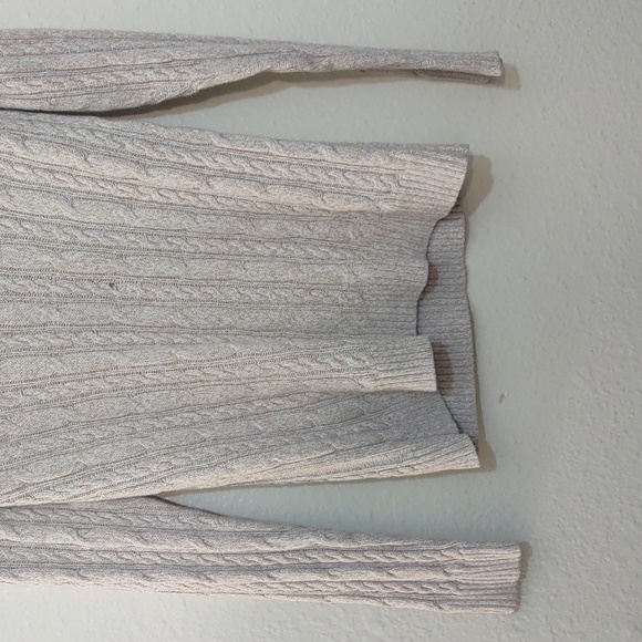 USED CROFT & BARROW CREAM SWEATER SIZE M HAS HOLE IN FRONT 100% COTTON - Picture 7 of 10